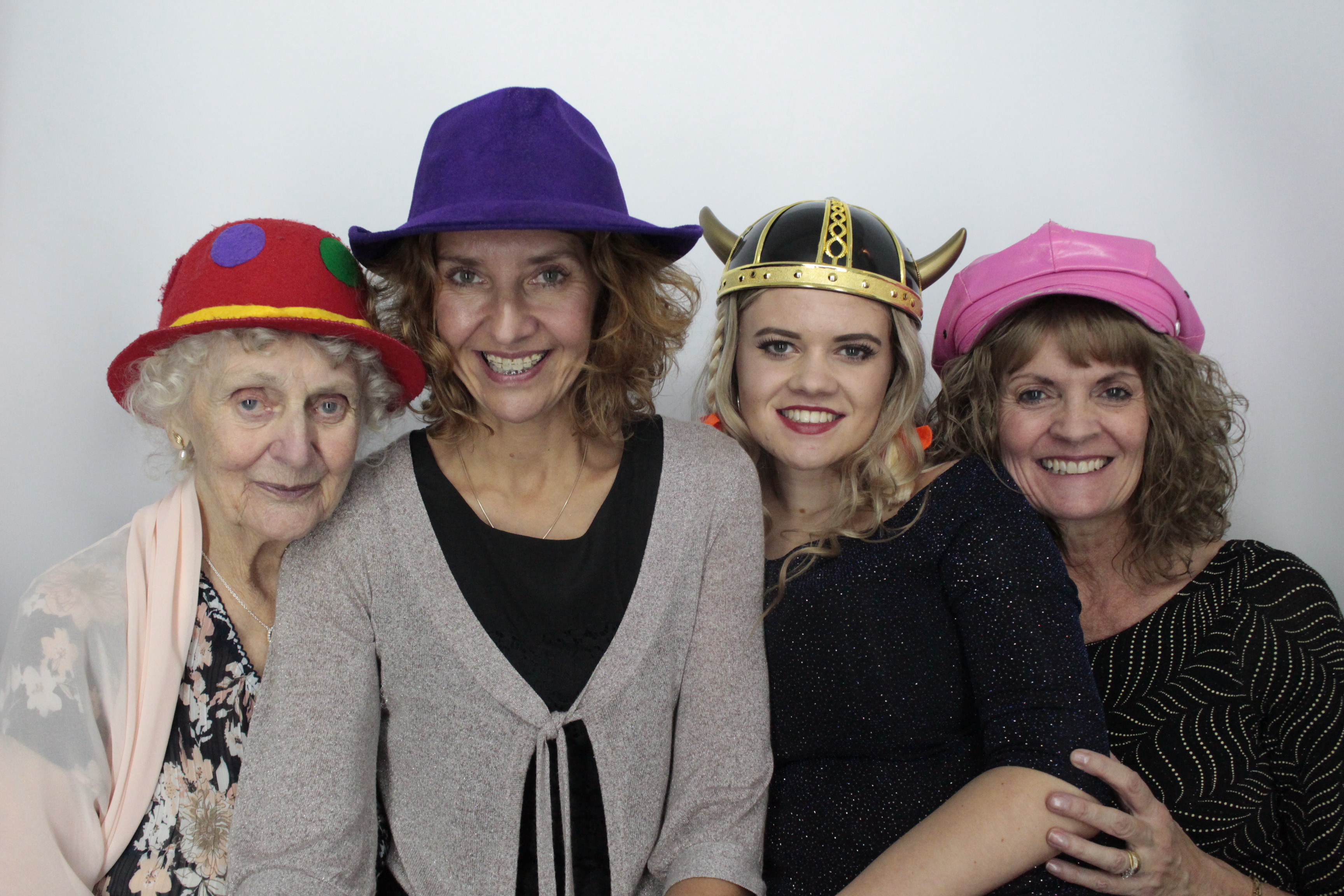 Dorothy's 90th Birthday | View more photos from the event at gallery.myphotoboothexperience.co.uk/u/MyPhotoBoothExperienceLtd/Dorothys-90th-Birthday